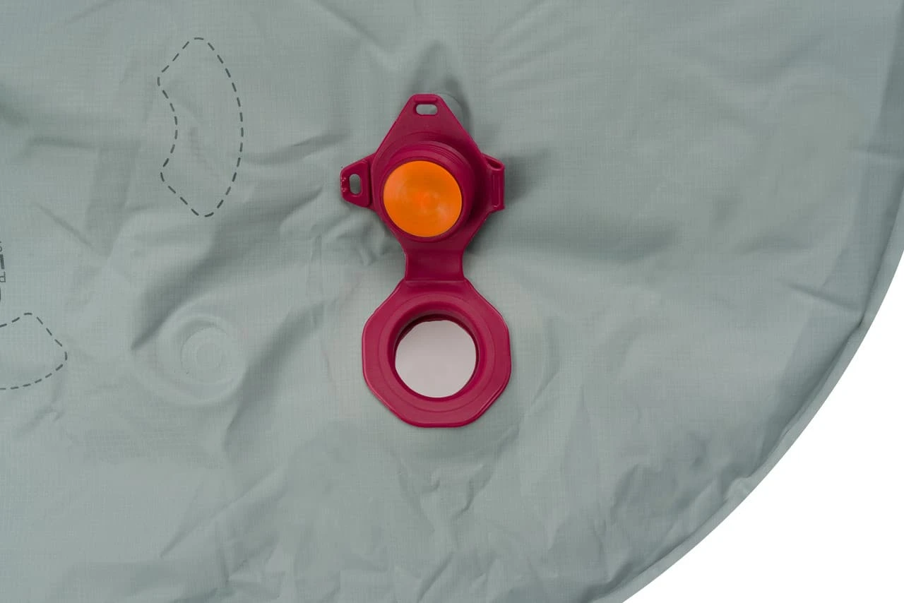 Sea To Summit Ether Light XT Insulated Sleeping Mat - Women's 2 Sea To Summit Ether Light XT Insulated Sleeping Mat - Women's - Image 2